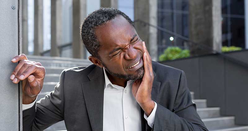 What to Do in a Dental Emergency: First Aid Tips